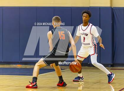 Thumbnail 3 in Hardin-Jefferson VS La Porte (Hardin-Jefferson Basketball Tournament) photogallery.