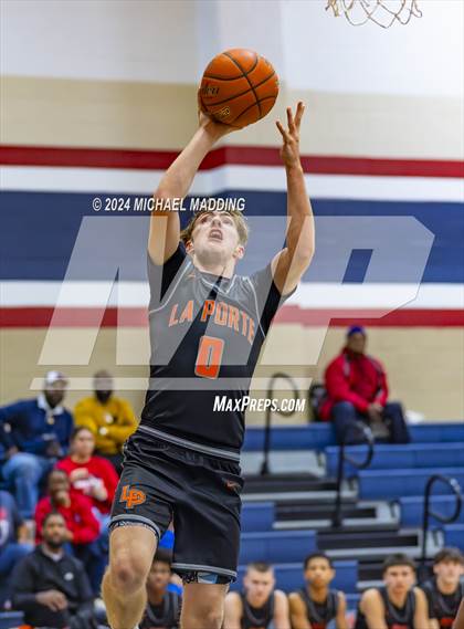 Thumbnail 1 in Hardin-Jefferson VS La Porte (Hardin-Jefferson Basketball Tournament) photogallery.