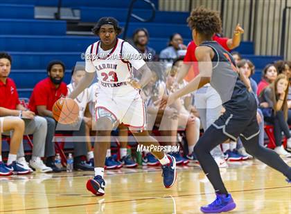 Thumbnail 3 in Hardin-Jefferson VS La Porte (Hardin-Jefferson Basketball Tournament) photogallery.
