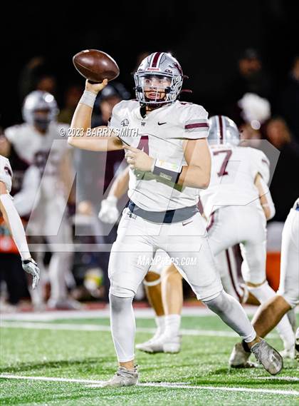Thumbnail 2 in Wellington @ Berthoud (CHSAA 2A First Round) photogallery.