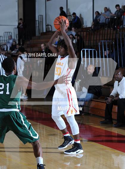 Thumbnail 3 in Fairfax vs. Executive Prep Academy of Finance (Rose City Roundball Classic) photogallery.