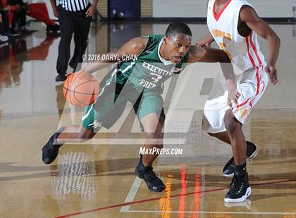 Thumbnail 3 in Fairfax vs. Executive Prep Academy of Finance (Rose City Roundball Classic) photogallery.