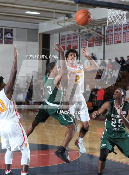 Thumbnail 1 in Fairfax vs. Executive Prep Academy of Finance (Rose City Roundball Classic) photogallery.