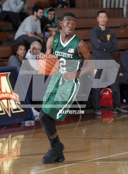 Thumbnail 1 in Fairfax vs. Executive Prep Academy of Finance (Rose City Roundball Classic) photogallery.