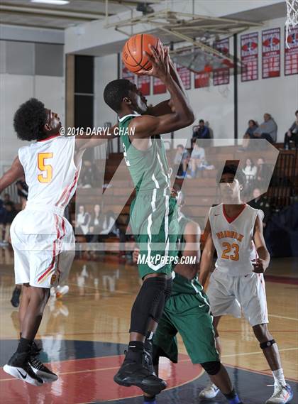 Thumbnail 1 in Fairfax vs. Executive Prep Academy of Finance (Rose City Roundball Classic) photogallery.