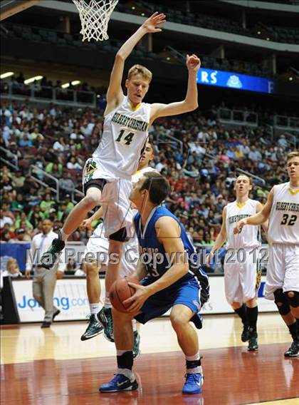 Thumbnail 3 in Gilbert Christian vs. Snowflake (AIA D3 Semifinals) photogallery.