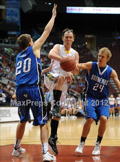 Thumbnail 2 in Gilbert Christian vs. Snowflake (AIA D3 Semifinals) photogallery.