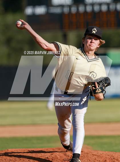 Thumbnail 2 in Calabasas @ Thousand Oaks photogallery.