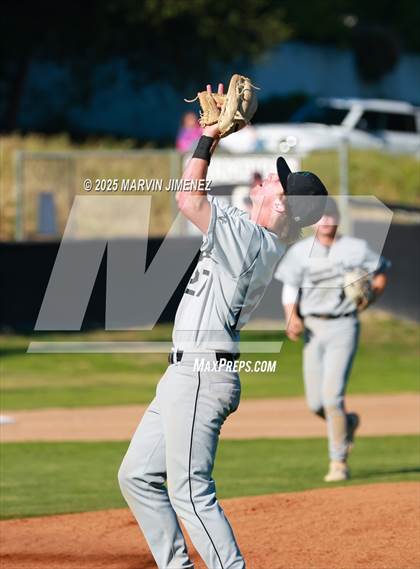 Thumbnail 2 in Calabasas @ Thousand Oaks photogallery.