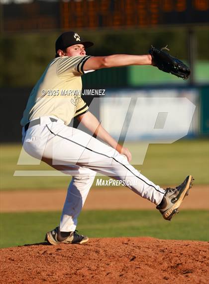 Thumbnail 1 in Calabasas @ Thousand Oaks photogallery.