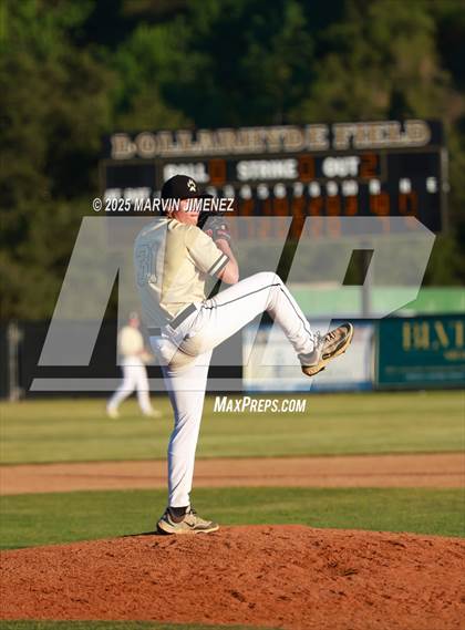 Thumbnail 1 in Calabasas @ Thousand Oaks photogallery.