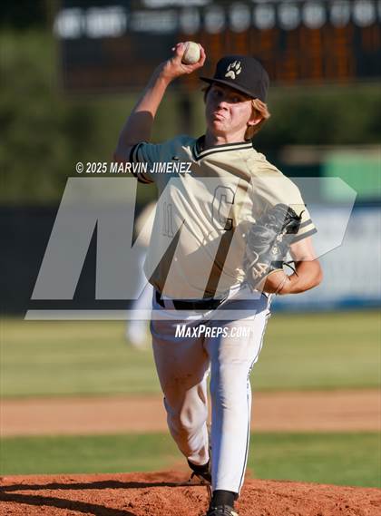 Thumbnail 1 in Calabasas @ Thousand Oaks photogallery.