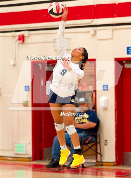Thumbnail 1 in Inderkum @ Bella Vista photogallery.