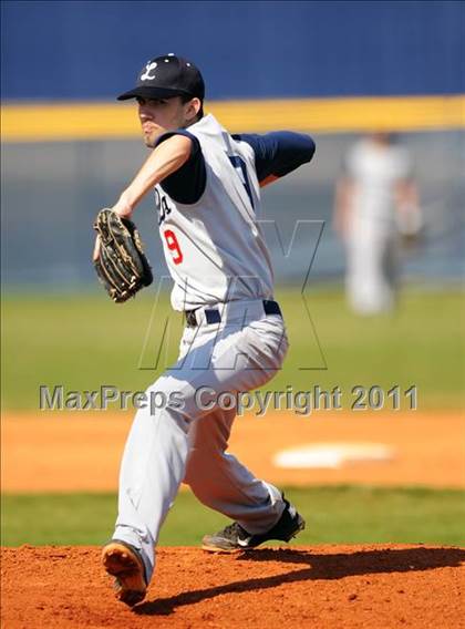 Thumbnail 3 in Lee vs Florence  photogallery.