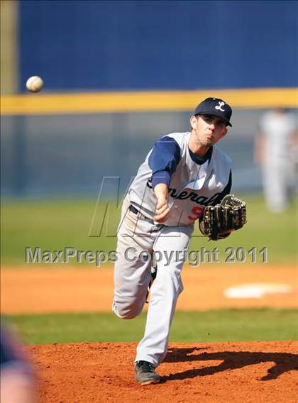 Thumbnail 2 in Lee vs Florence  photogallery.