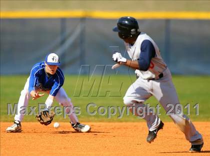 Thumbnail 2 in Lee vs Florence  photogallery.