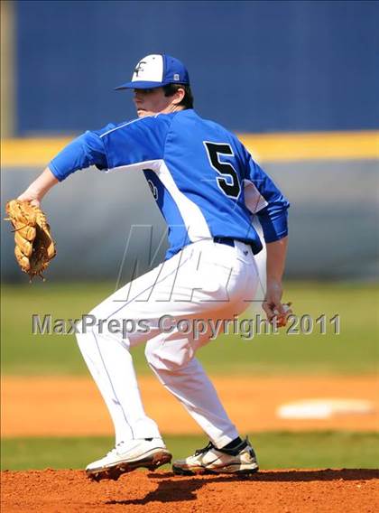 Thumbnail 3 in Lee vs Florence  photogallery.