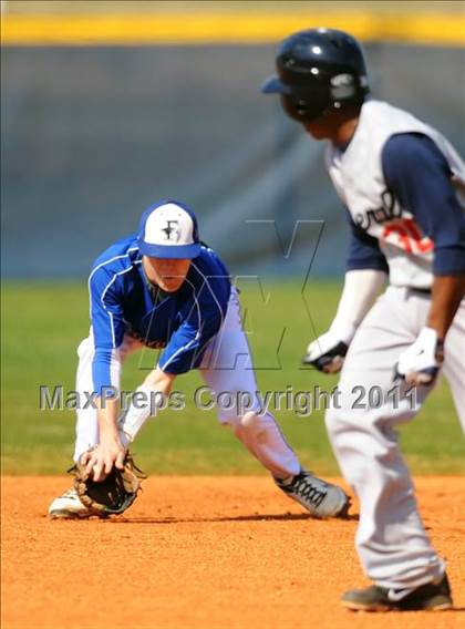 Thumbnail 3 in Lee vs Florence  photogallery.