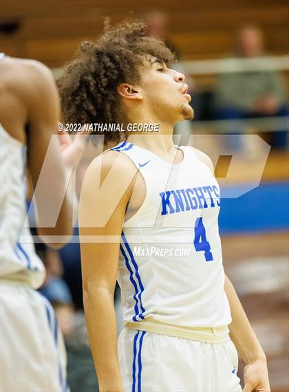 Thumbnail 2 in Marquette Catholic @ Mishawaka Marian photogallery.