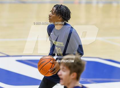 Thumbnail 1 in Marquette Catholic @ Mishawaka Marian photogallery.