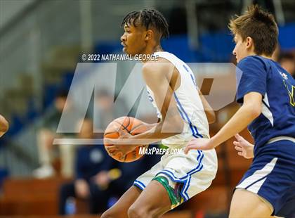 Thumbnail 1 in Marquette Catholic @ Mishawaka Marian photogallery.