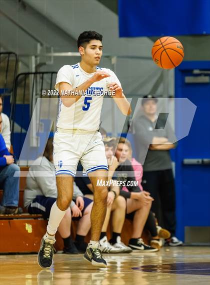 Thumbnail 2 in Marquette Catholic @ Mishawaka Marian photogallery.