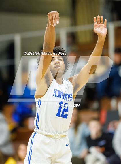 Thumbnail 2 in Marquette Catholic @ Mishawaka Marian photogallery.