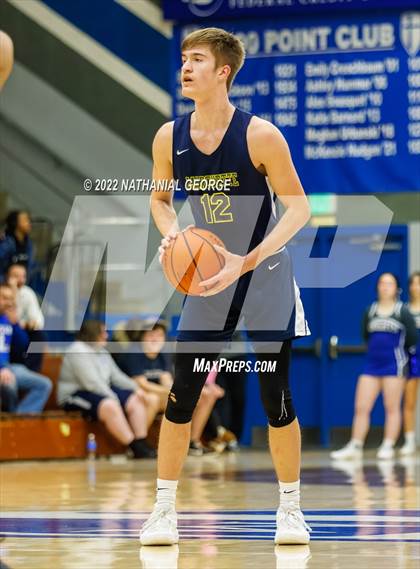 Thumbnail 3 in Marquette Catholic @ Mishawaka Marian photogallery.