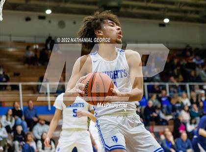 Thumbnail 1 in Marquette Catholic @ Mishawaka Marian photogallery.