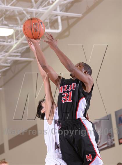 Thumbnail 1 in AB Miller vs Rancho Mirage (MaxPreps Holiday Classic) photogallery.
