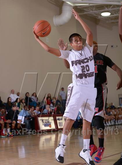 Thumbnail 3 in AB Miller vs Rancho Mirage (MaxPreps Holiday Classic) photogallery.