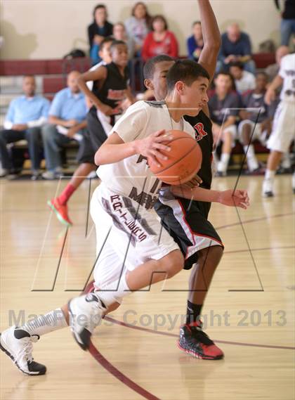 Thumbnail 3 in AB Miller vs Rancho Mirage (MaxPreps Holiday Classic) photogallery.