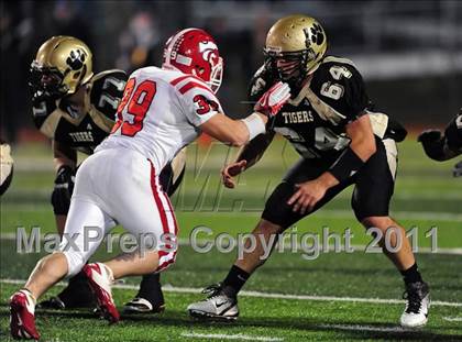Thumbnail 1 in Masuk vs. Hand (CIAC Class L Semifinal) photogallery.