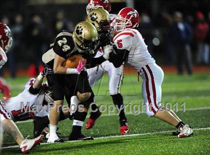 Thumbnail 2 in Masuk vs. Hand (CIAC Class L Semifinal) photogallery.