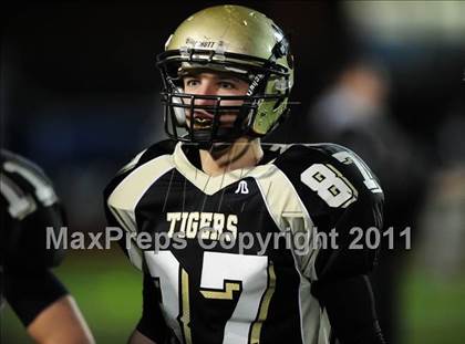 Thumbnail 1 in Masuk vs. Hand (CIAC Class L Semifinal) photogallery.