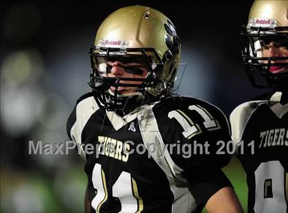 Thumbnail 2 in Masuk vs. Hand (CIAC Class L Semifinal) photogallery.