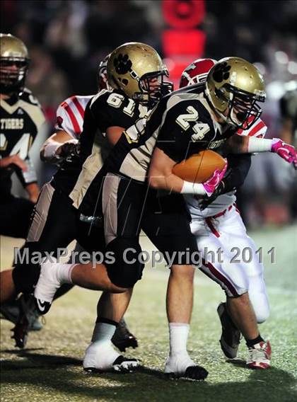 Thumbnail 2 in Masuk vs. Hand (CIAC Class L Semifinal) photogallery.