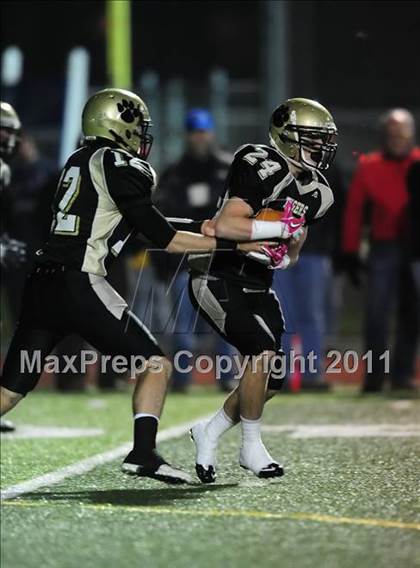 Thumbnail 3 in Masuk vs. Hand (CIAC Class L Semifinal) photogallery.