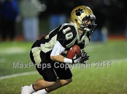 Thumbnail 3 in Masuk vs. Hand (CIAC Class L Semifinal) photogallery.