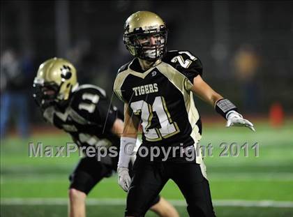 Thumbnail 1 in Masuk vs. Hand (CIAC Class L Semifinal) photogallery.