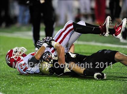 Thumbnail 3 in Masuk vs. Hand (CIAC Class L Semifinal) photogallery.