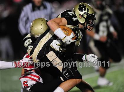 Thumbnail 2 in Masuk vs. Hand (CIAC Class L Semifinal) photogallery.