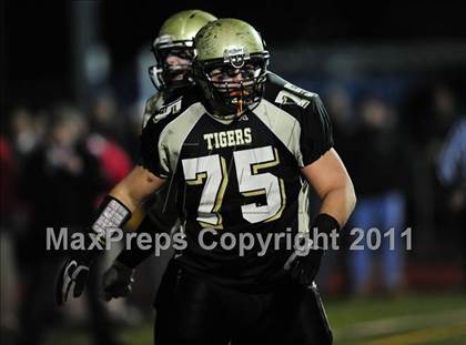 Thumbnail 2 in Masuk vs. Hand (CIAC Class L Semifinal) photogallery.