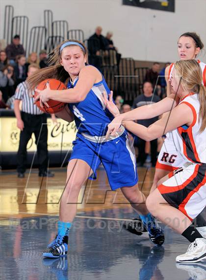 Thumbnail 2 in Reynolds vs Rocky Grove (PIAA D10 A 1st Rd) photogallery.