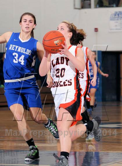 Thumbnail 3 in Reynolds vs Rocky Grove (PIAA D10 A 1st Rd) photogallery.