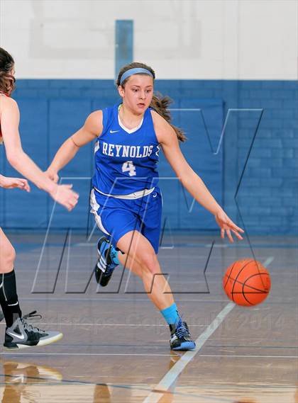 Thumbnail 2 in Reynolds vs Rocky Grove (PIAA D10 A 1st Rd) photogallery.