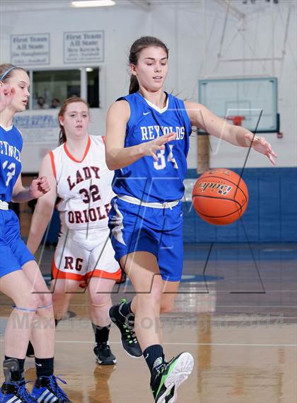 Thumbnail 2 in Reynolds vs Rocky Grove (PIAA D10 A 1st Rd) photogallery.