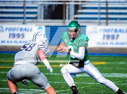 Thumbnail 2 in Oceanside vs. Farmingdale (Section 8 Conference I Semifinal) photogallery.