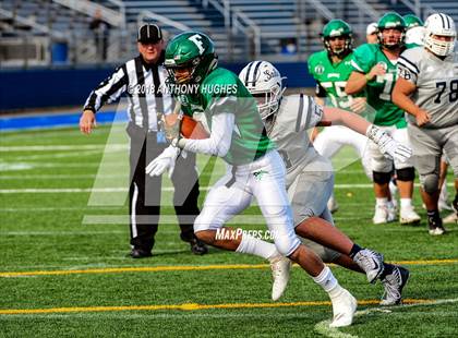 Thumbnail 2 in Oceanside vs. Farmingdale (Section 8 Conference I Semifinal) photogallery.