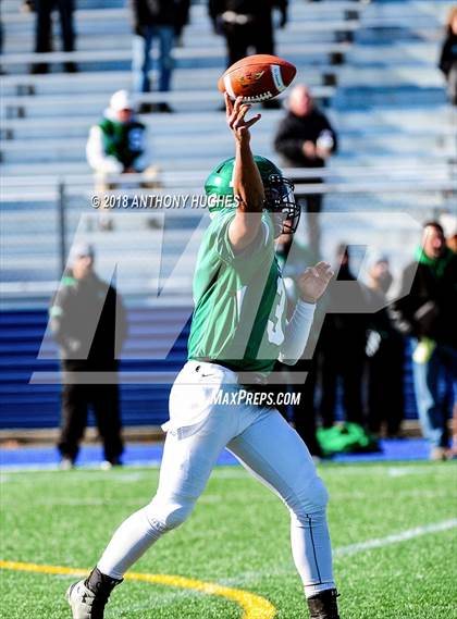 Thumbnail 3 in Oceanside vs. Farmingdale (Section 8 Conference I Semifinal) photogallery.